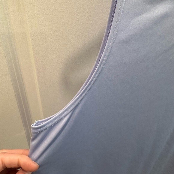 Under Armour Lavender Sleeveless Shirt - Picture 7 of 7